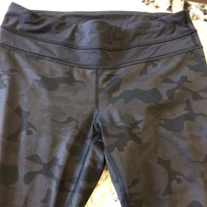 Lululemon black camo crop leggings.